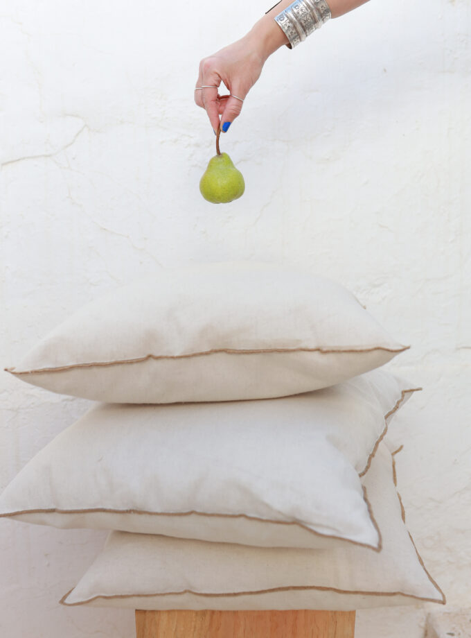 COUSSIN AVEC POINT BOURDON